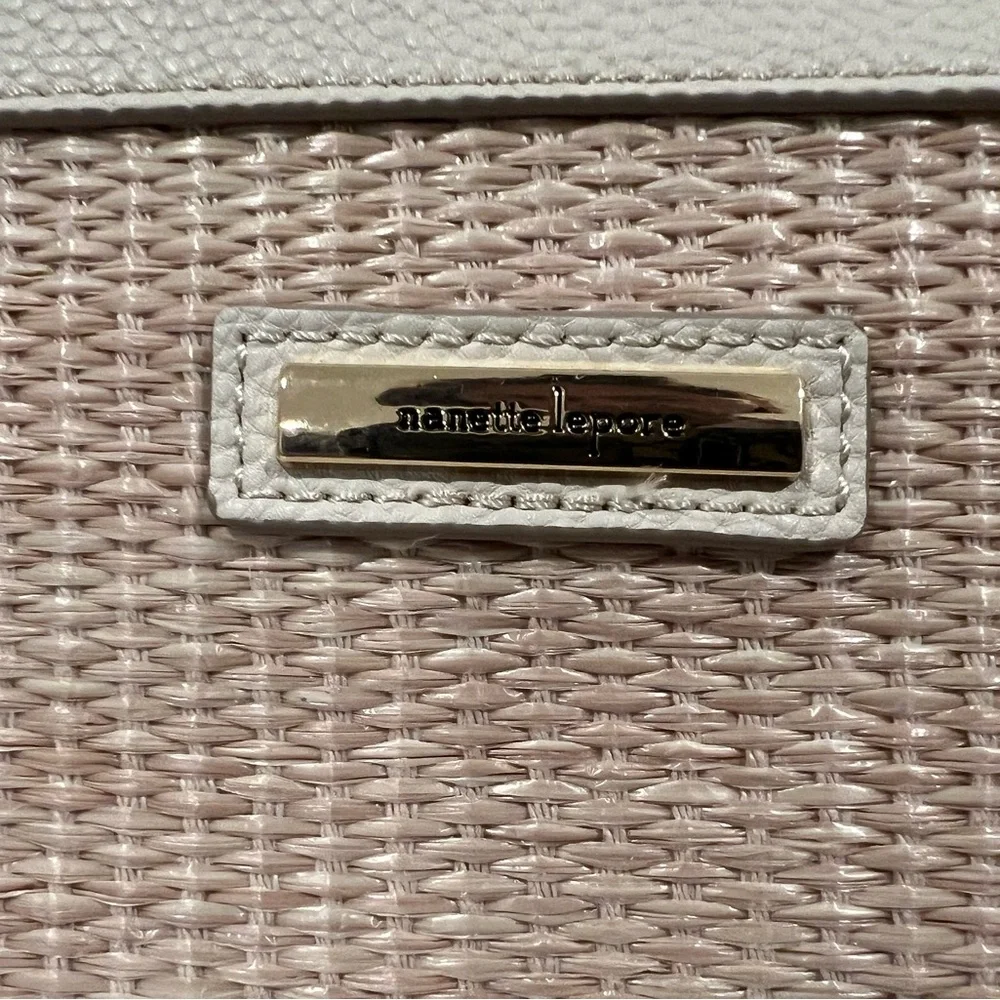 NWOT Nanette Lepore Beige and Cream Hand-Woven Straw Wristlet Clutch